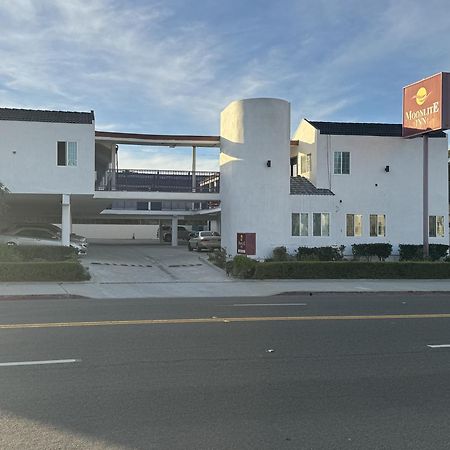 雷东多比奇 月光宾馆酒店 外观 照片